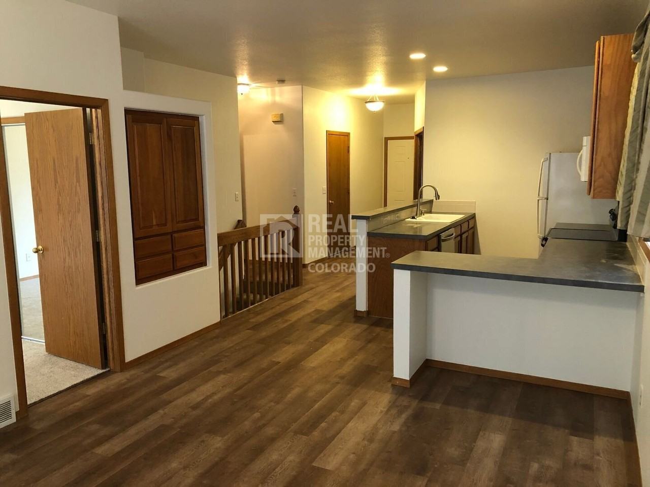 2502 Begonia Ct - Photo 2 of 14