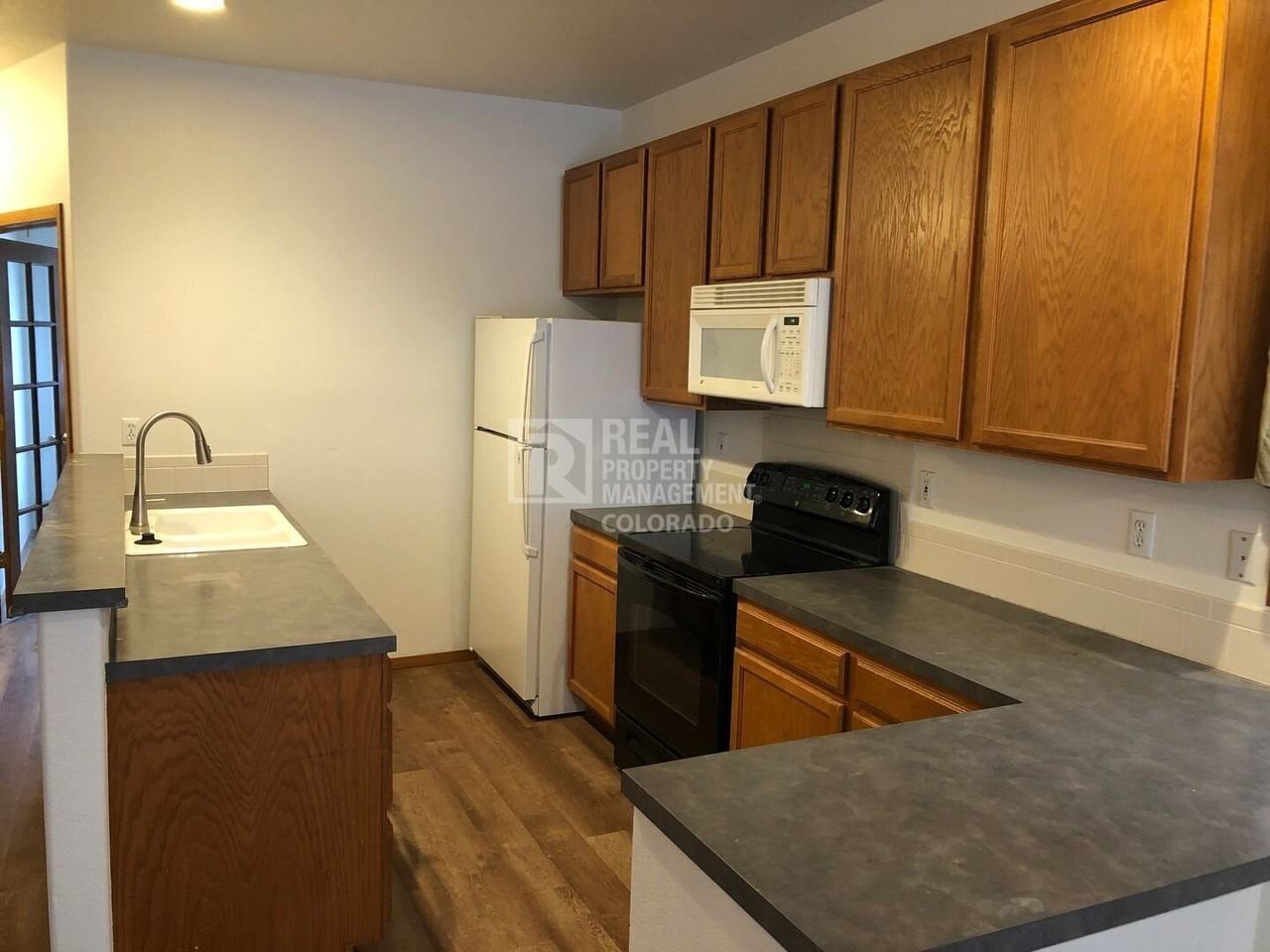 2502 Begonia Ct - Photo 3 of 14