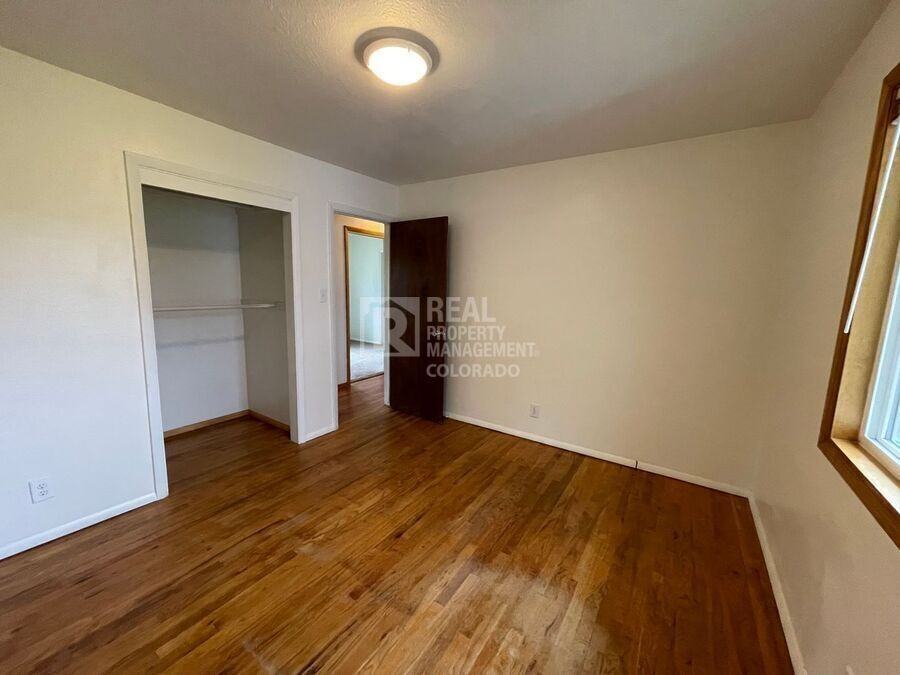 1620 Main St - Photo 5 of 13