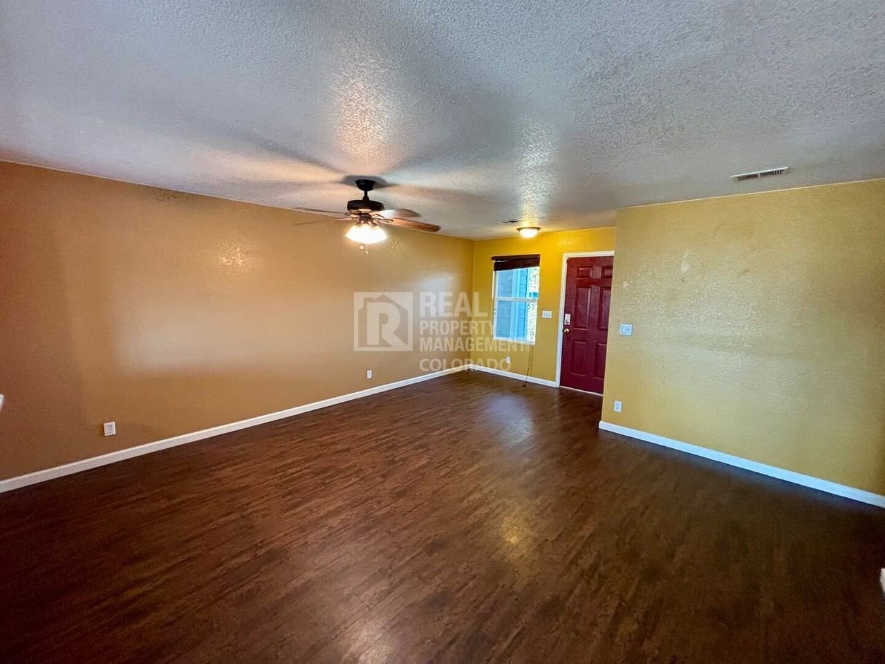 10993 Gaylord St - Photo 3 of 14
