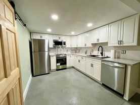 2952 E Fremont Dr - Photo 1 of 1