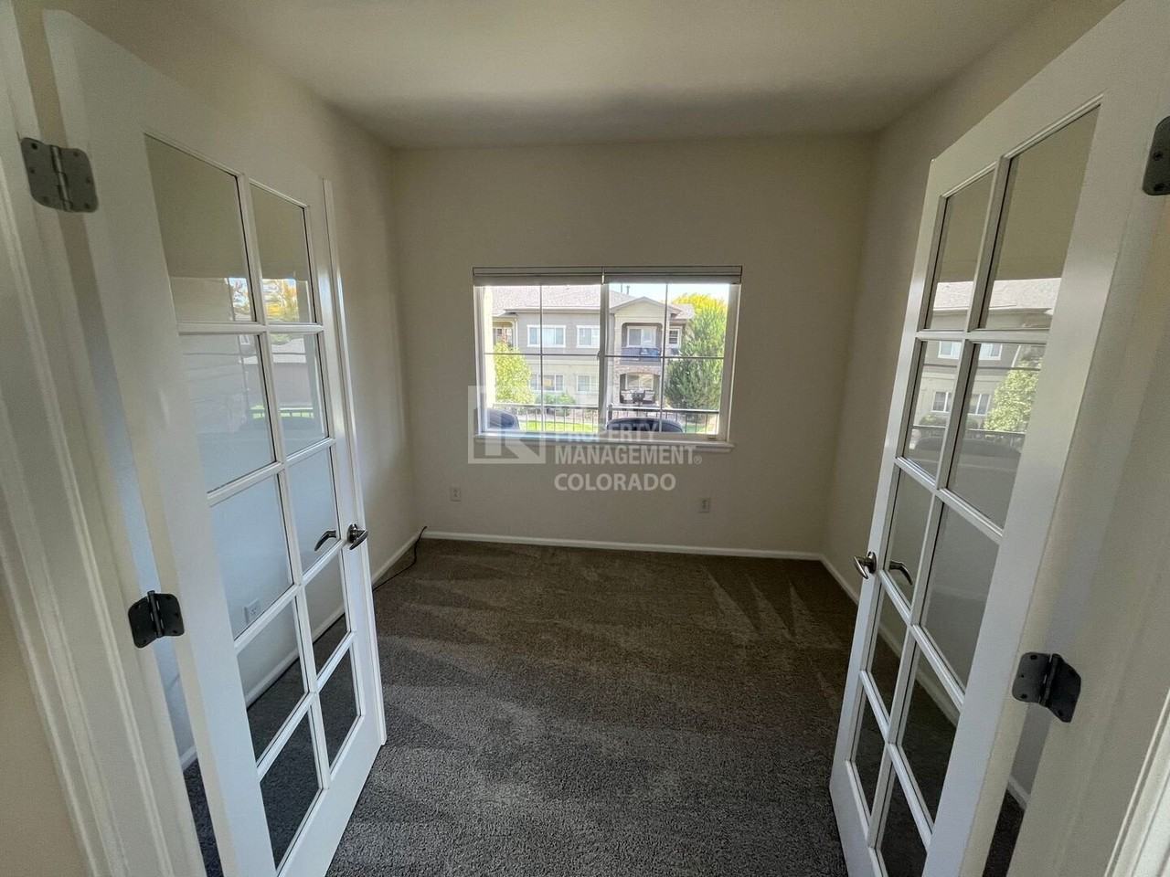 1122 Olympia Ave #C - Photo 3 of 16