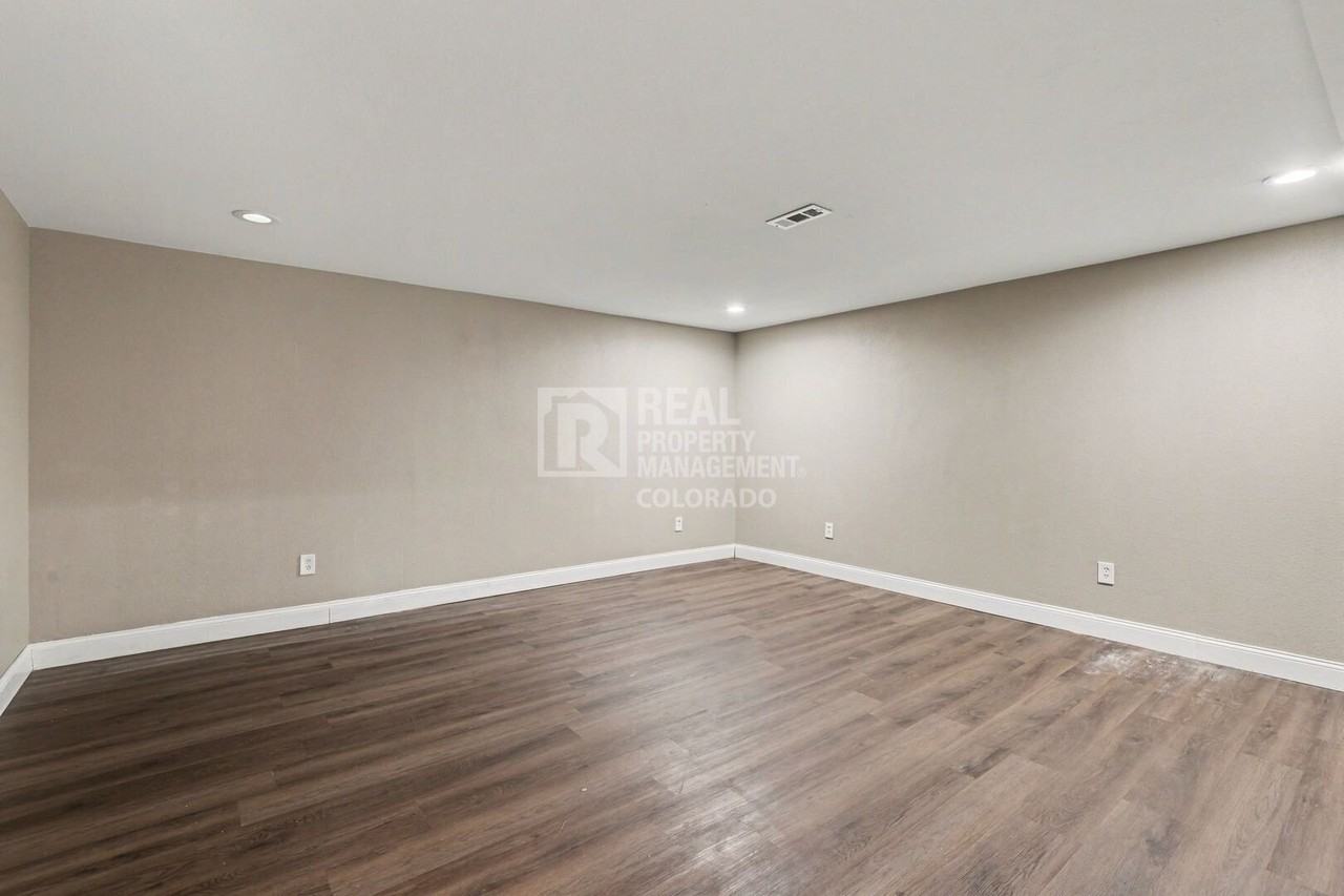 12473 W 8th Ave - Photo 5 of 22