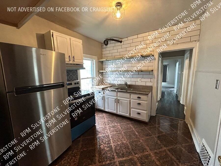 50 W Bernhard Ave - Photo 5 of 18