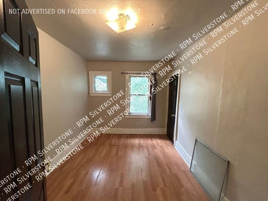 50 W Bernhard Ave - Photo 6 of 18