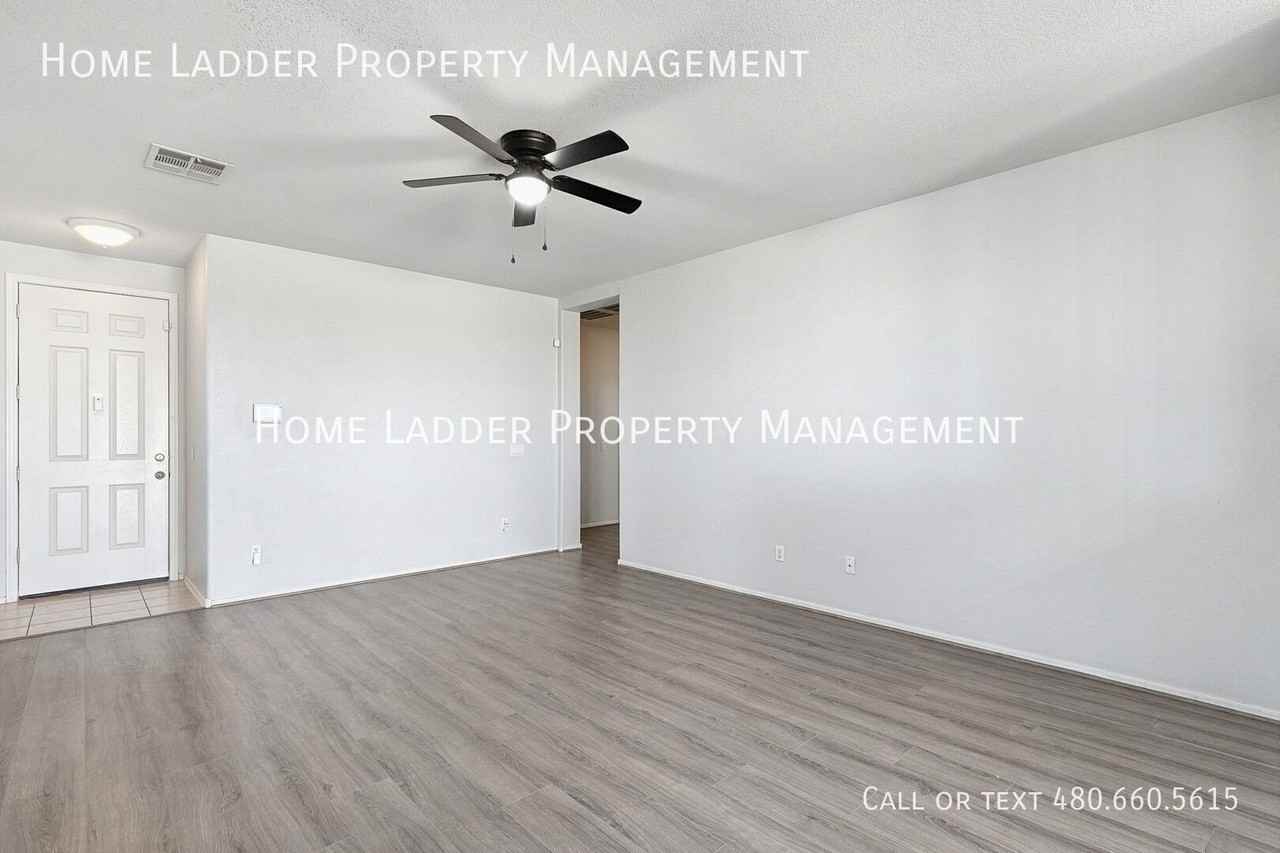 36634 W Barcelona Ln - Photo 2 of 24