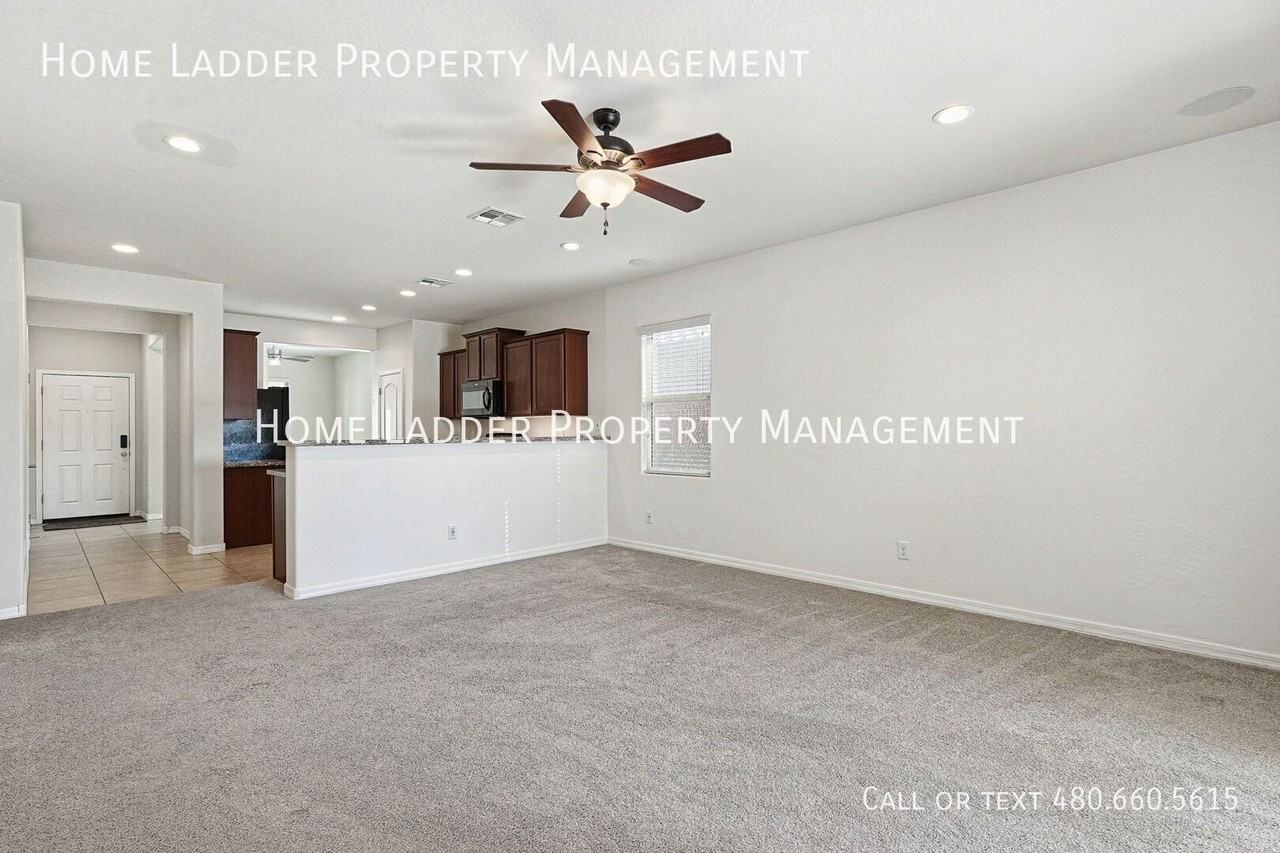 41181 W Barcelona Dr - Photo 4 of 28