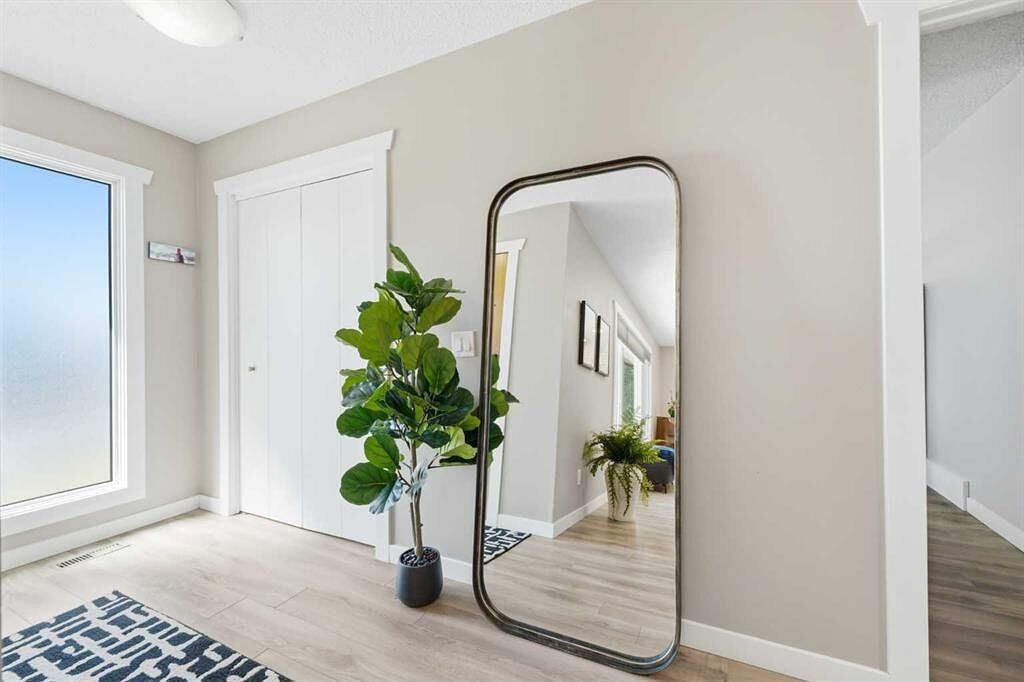 7304 Silver Springs Rd Nw - Photo 3 of 21