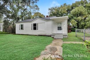 3533 Deer St - Photo 1 of 1