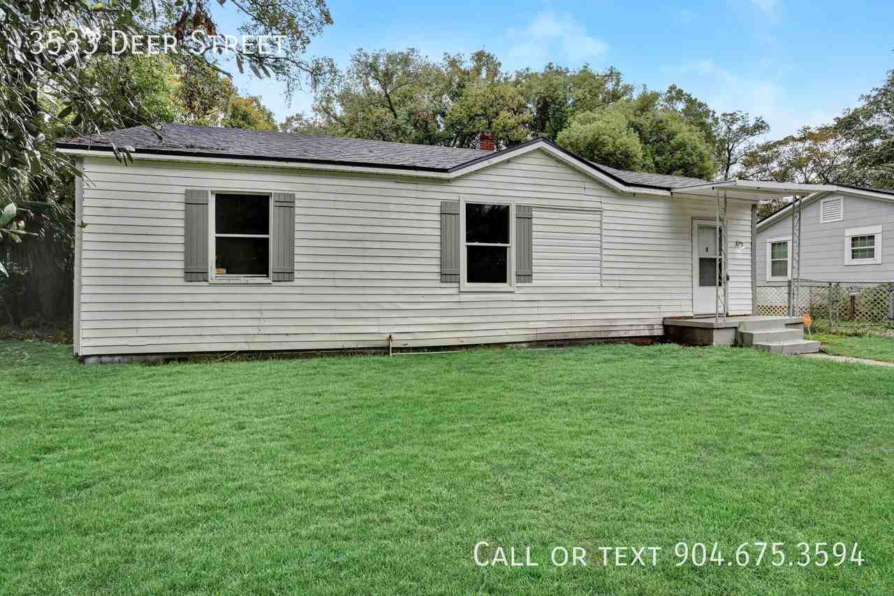 3533 Deer St - Photo 4 of 20