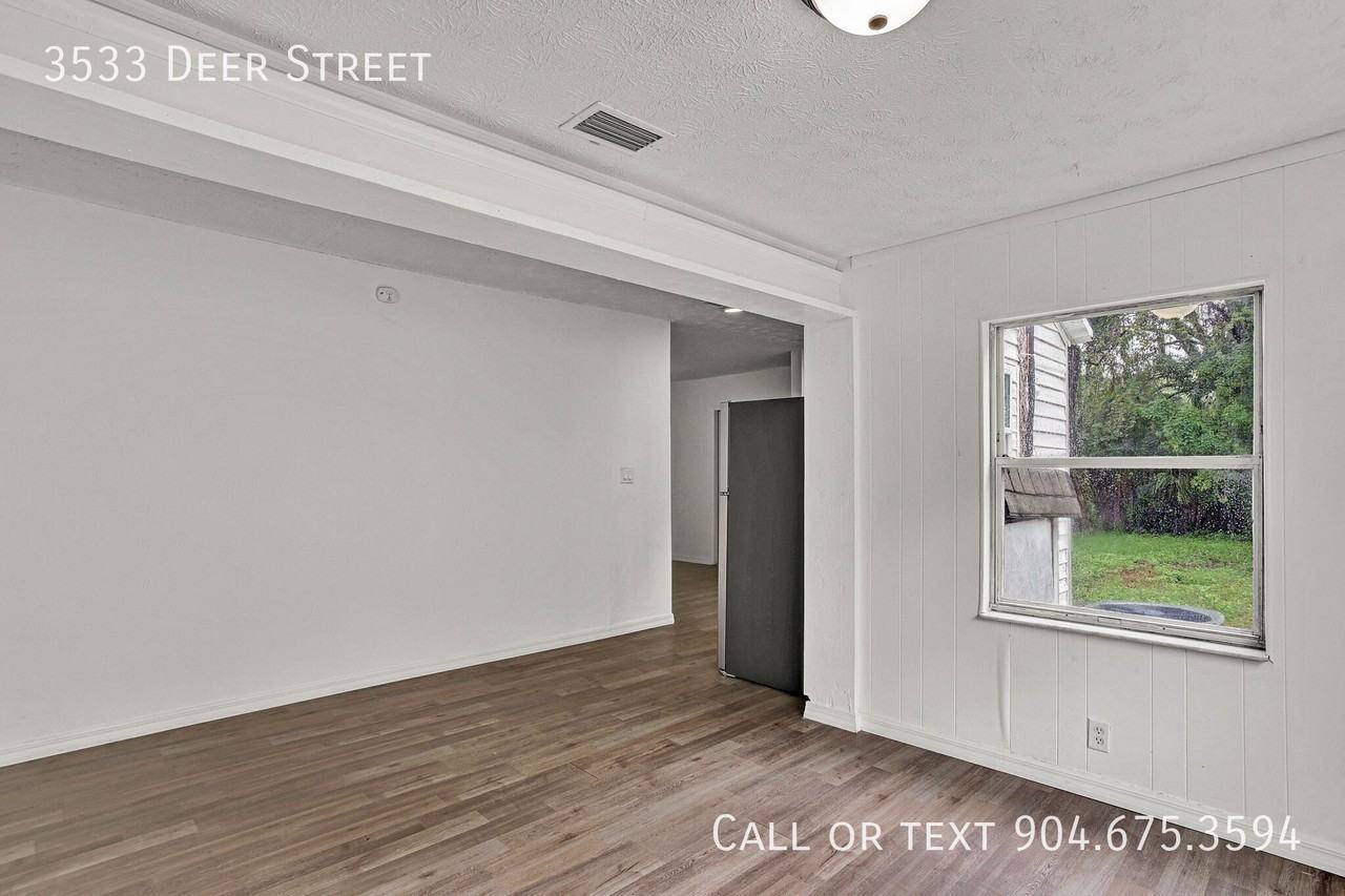 3533 Deer St - Photo 6 of 20