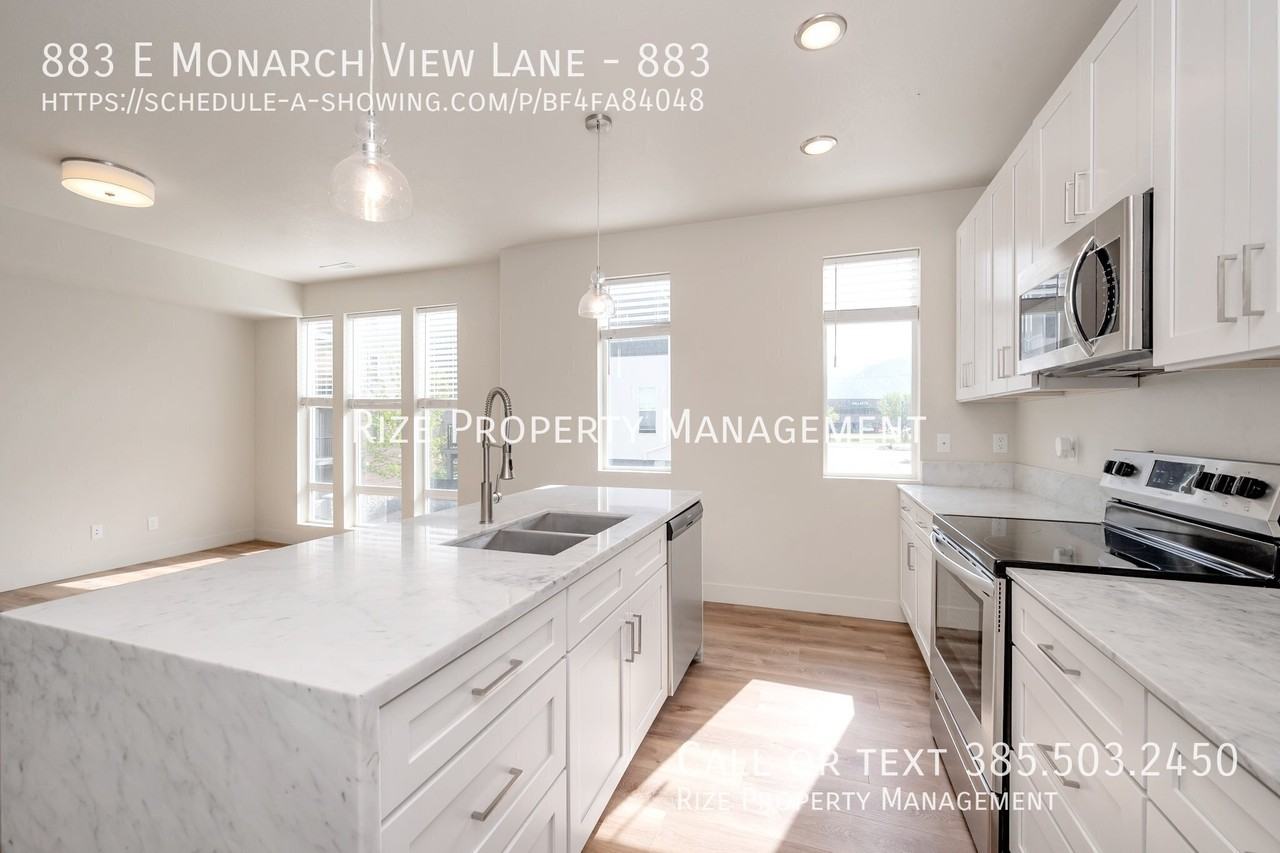 883 E Monarch View Ln #883 - Photo 6 of 24