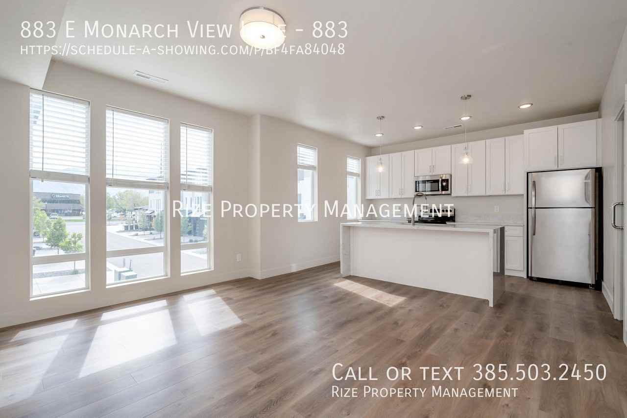 883 E Monarch View Ln #883 - Photo 7 of 24