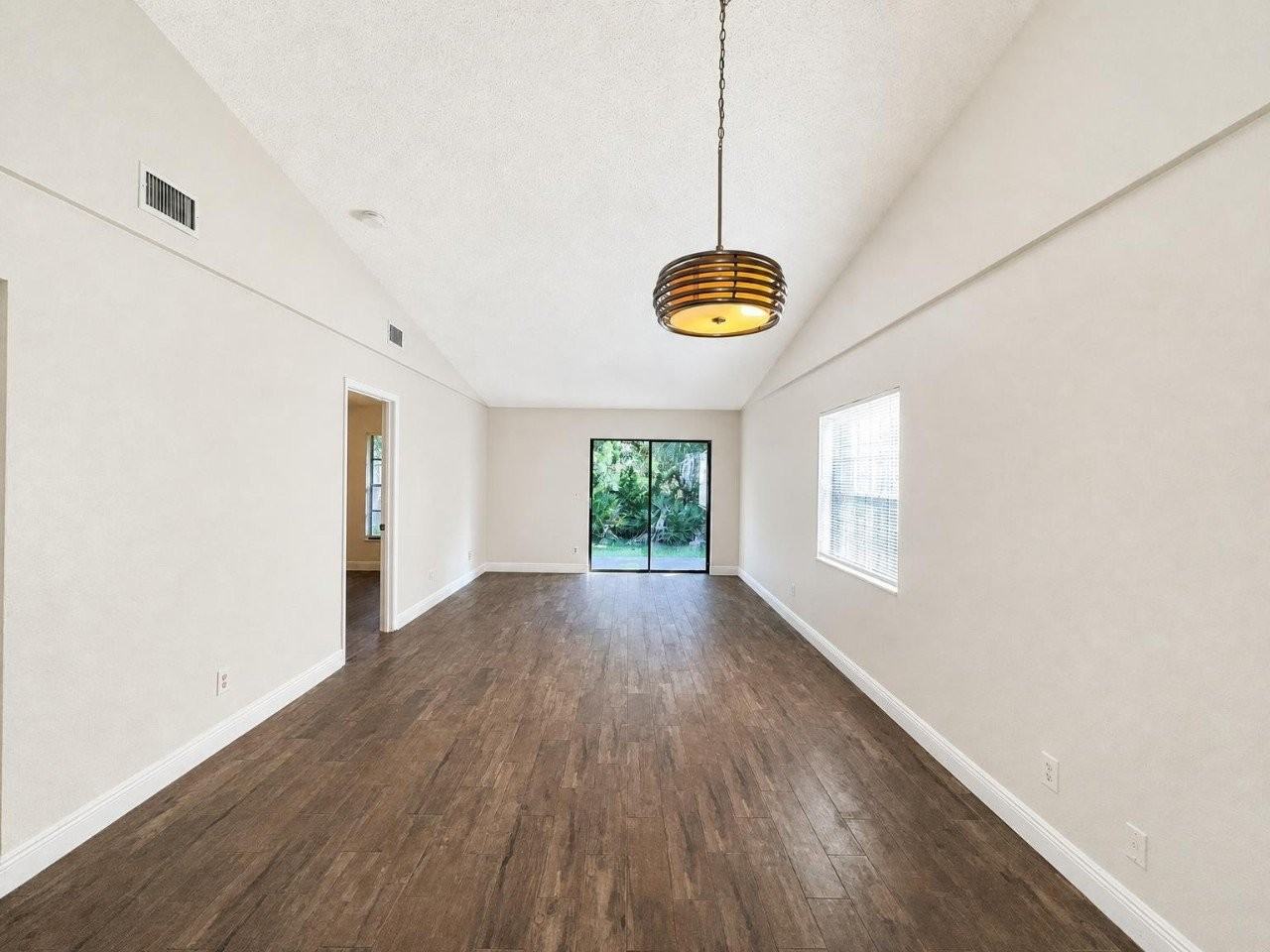4195 New Haven Ct - Photo 5 of 15