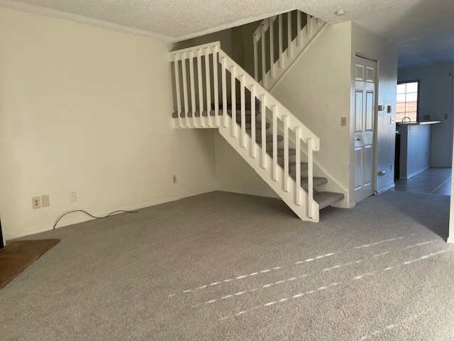6729 Overland Dr - Photo 2 of 14