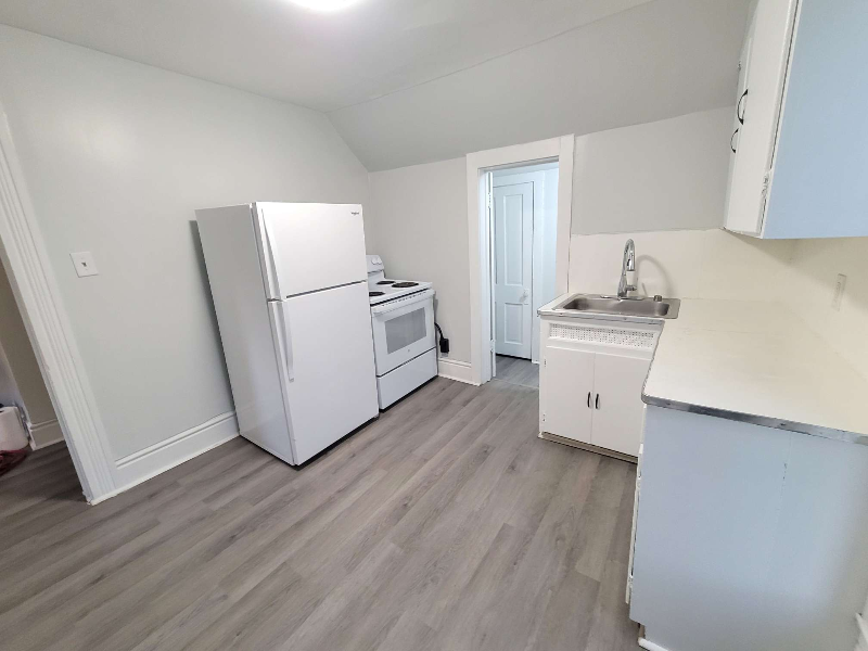 115 W Blanche St #2 - Photo 5 of 10