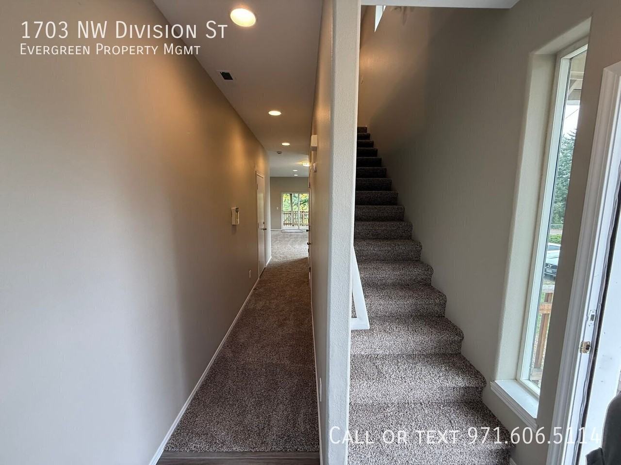 1703 Nw Division St - Photo 3 of 33