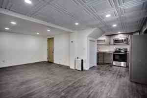 featured image of 308 E Mary St #5