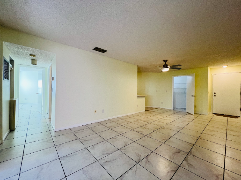 3778 Southpointe Dr #L4 - Photo 5 of 18