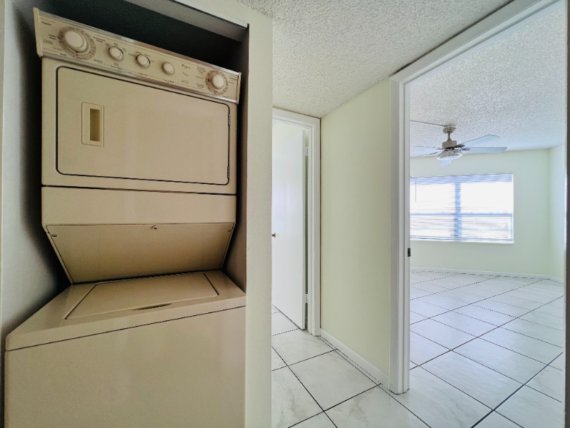 3778 Southpointe Dr #L4 - Photo 6 of 18