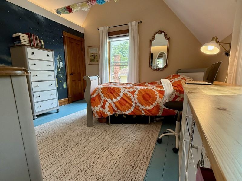 124 Highland St - Photo 6 of 14