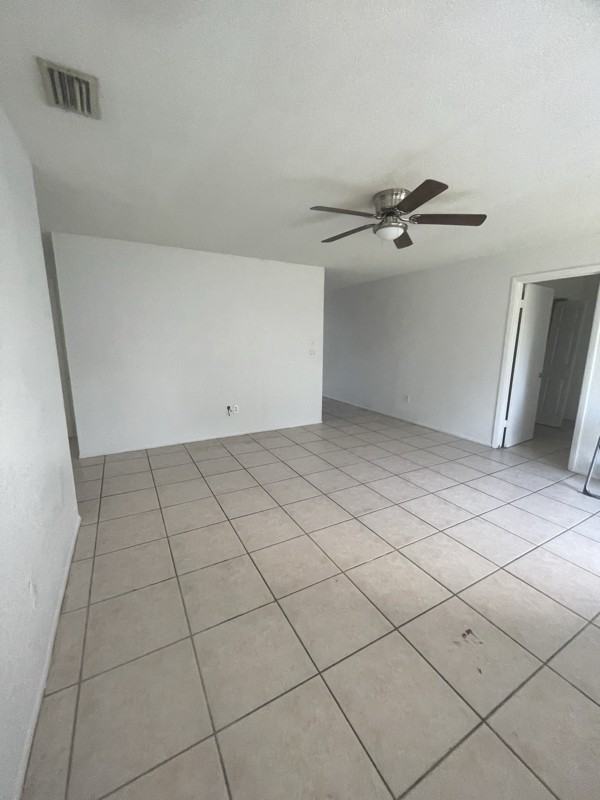 1537 Barbarie Ln - Photo 4 of 12