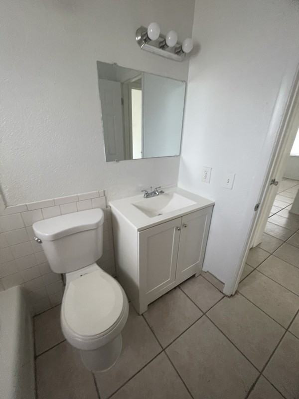 1537 Barbarie Ln - Photo 6 of 12