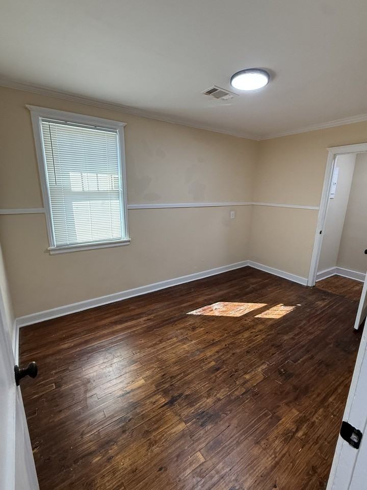 441 N Green St - Photo 5 of 20