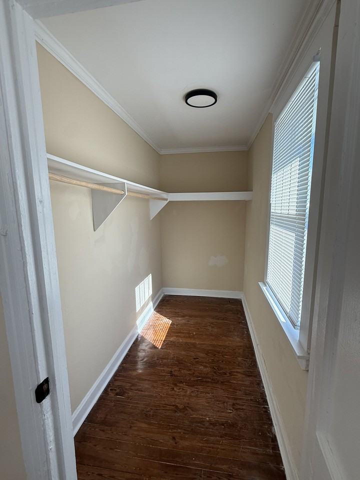 441 N Green St - Photo 7 of 20