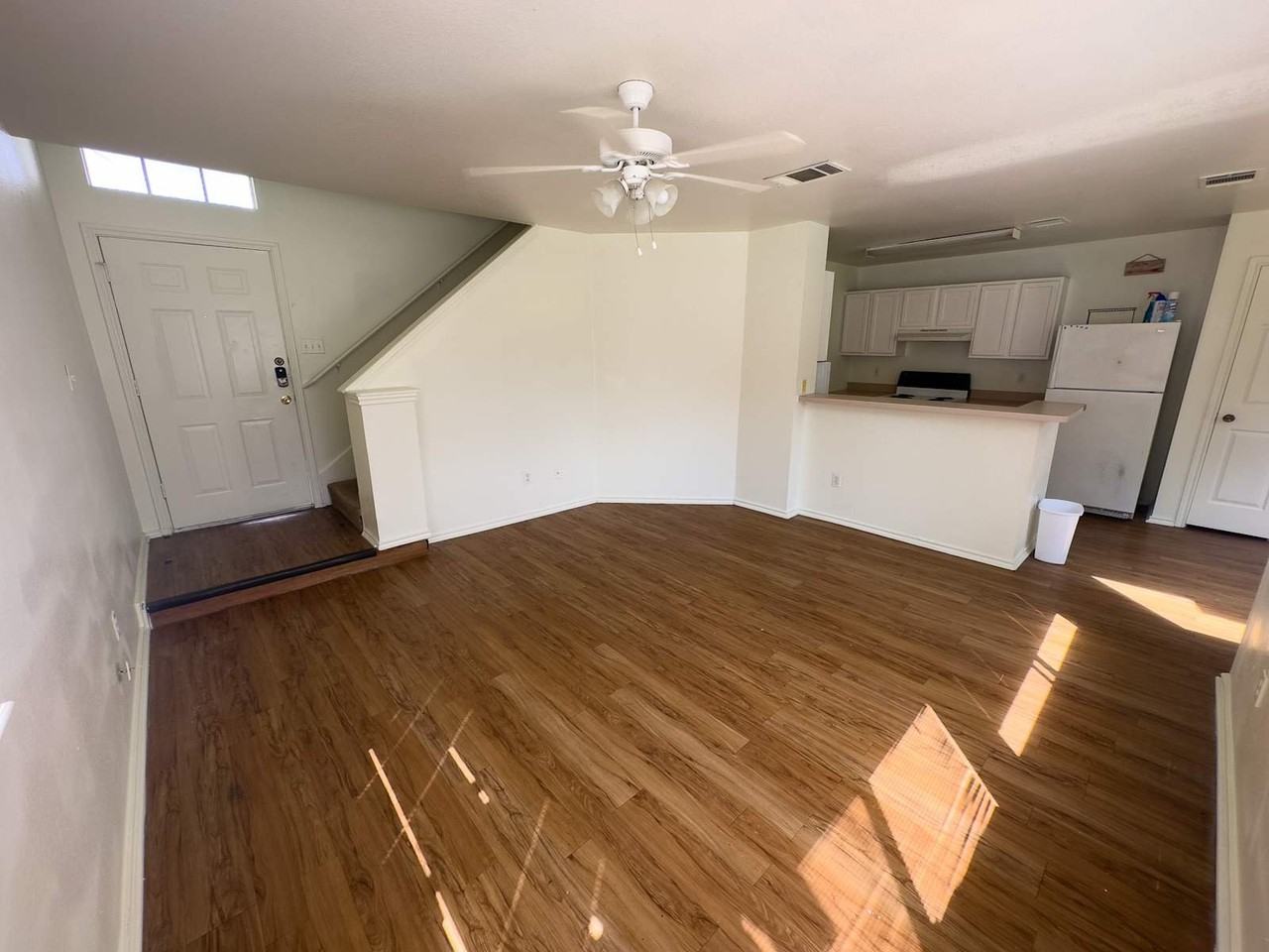 119 Cedargrove - Photo 3 of 10