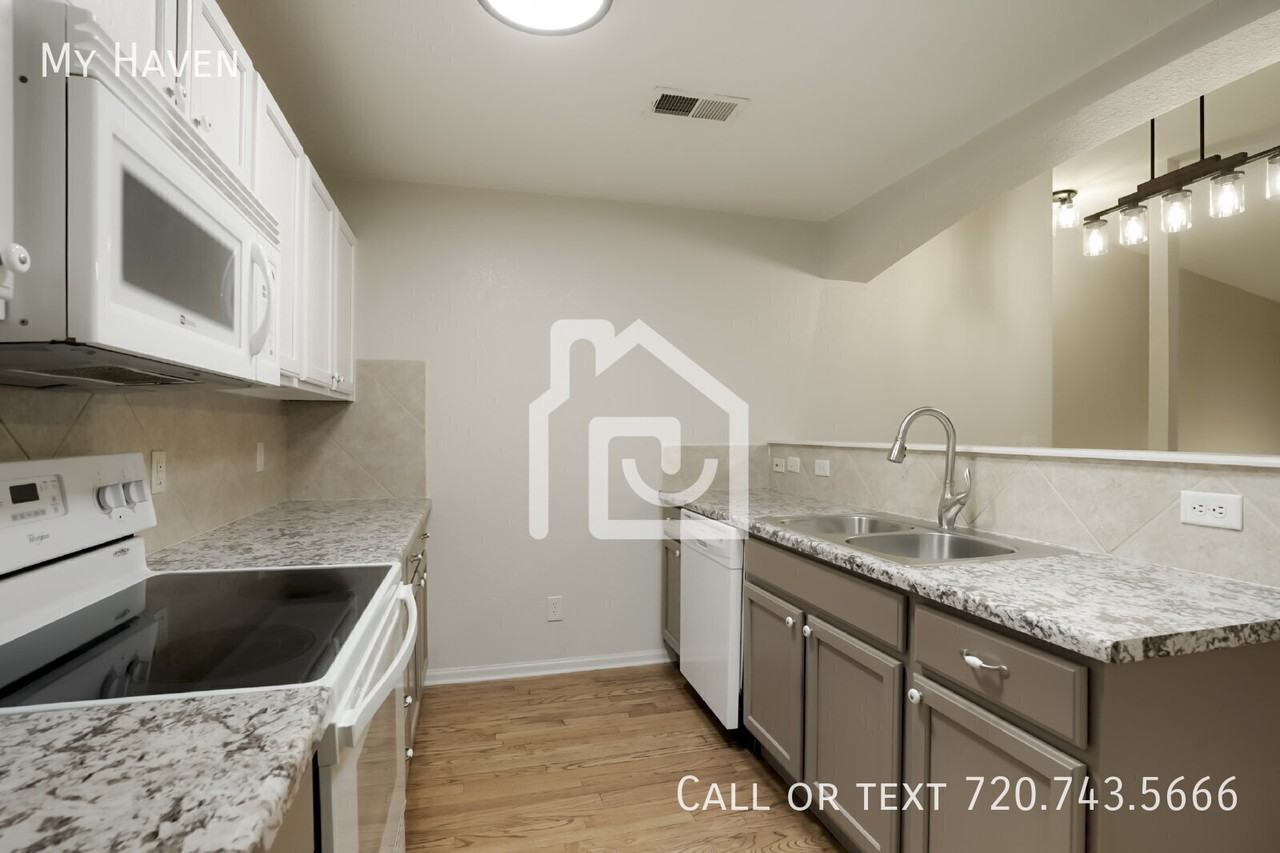 4232 S Blackhawk Cir Unit 5c - Photo 7 of 26