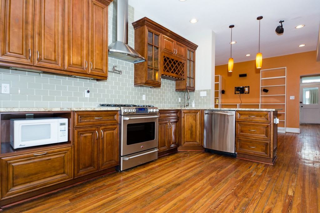 3220 Sherman Ave Nw - Photo 3 of 31