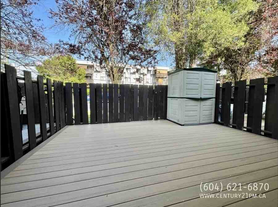 22174 122 Ave #1 - Photo 3 of 18