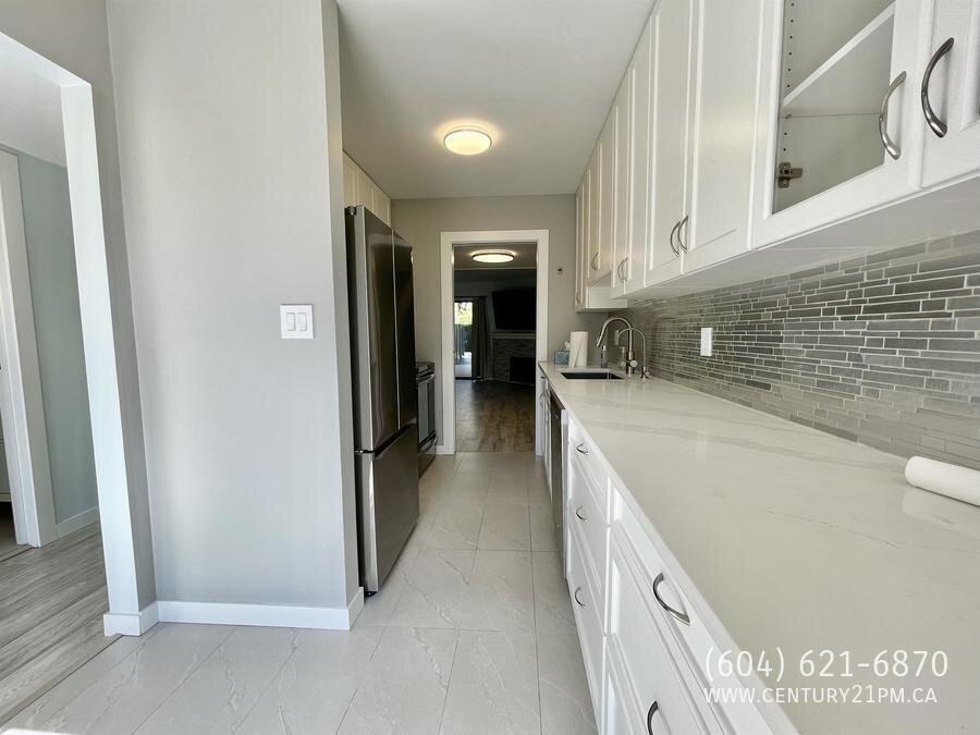 22174 122 Ave #1 - Photo 6 of 18