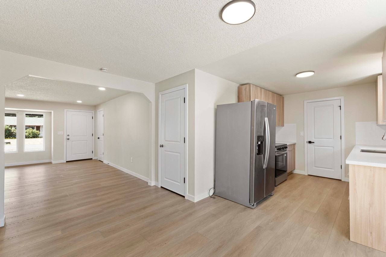 16911 7th Avenue Ct E #16911 - Photo 7 of 14
