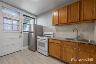 2054 W Arthur Ave #2E - Photo 1 of 1