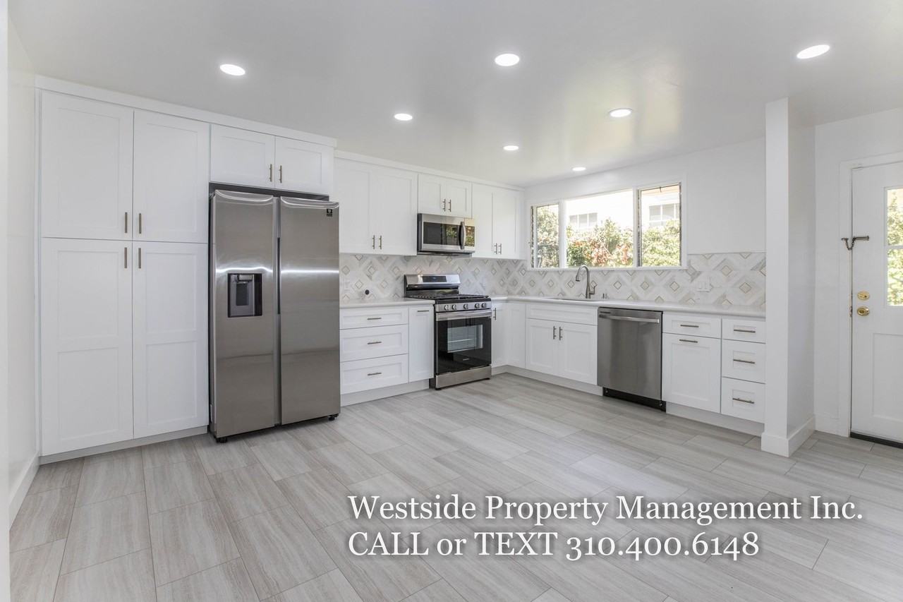 215 25th St - Photo 6 of 41