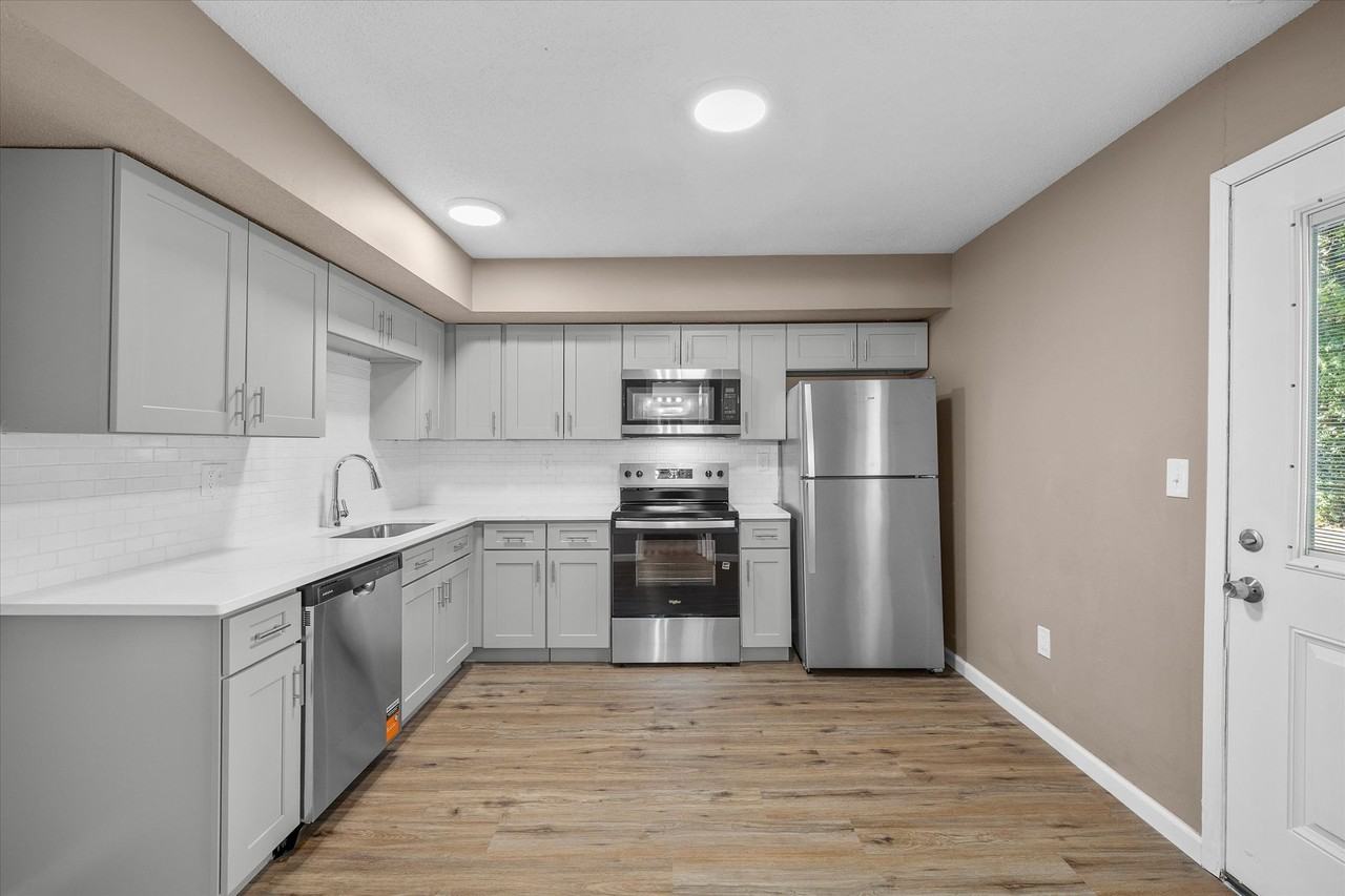 505 N Guernsey St #505 - Photo 3 of 18