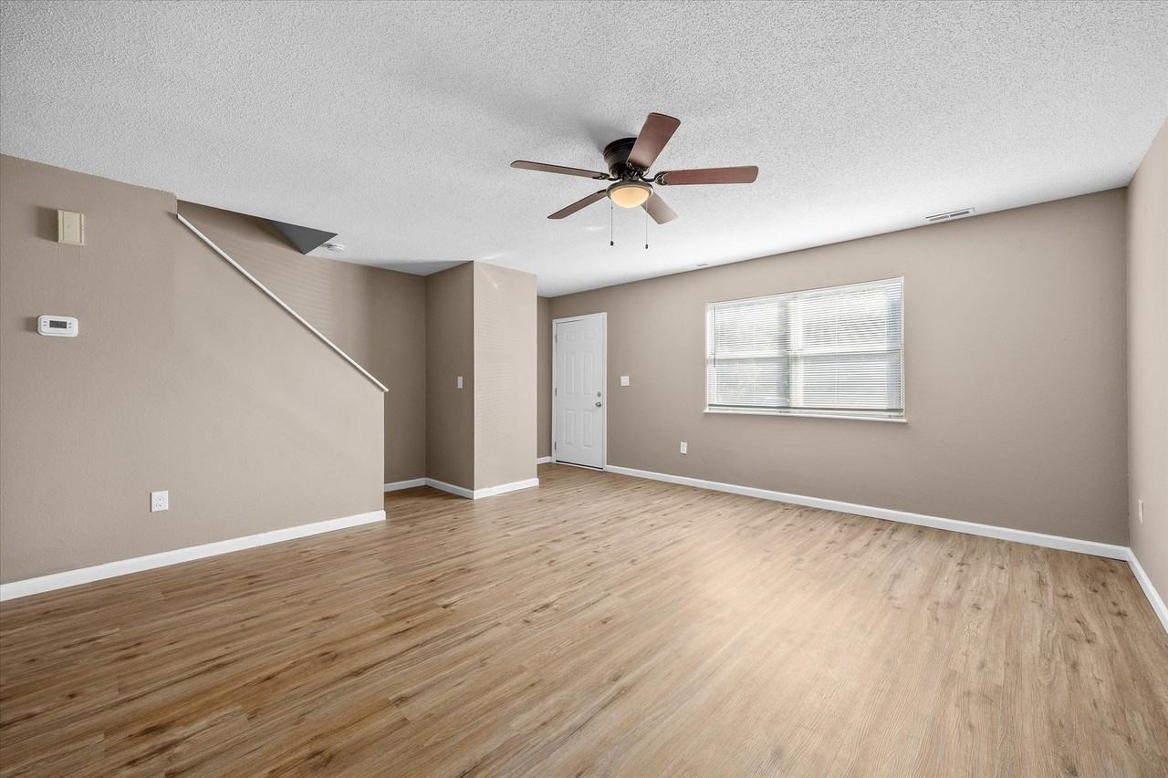 505 N Guernsey St #505 - Photo 4 of 18