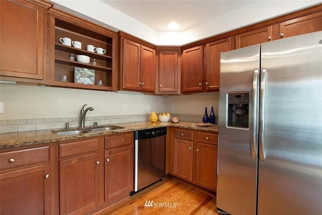 1311 16th Ave S #D - Photo 7 of 20