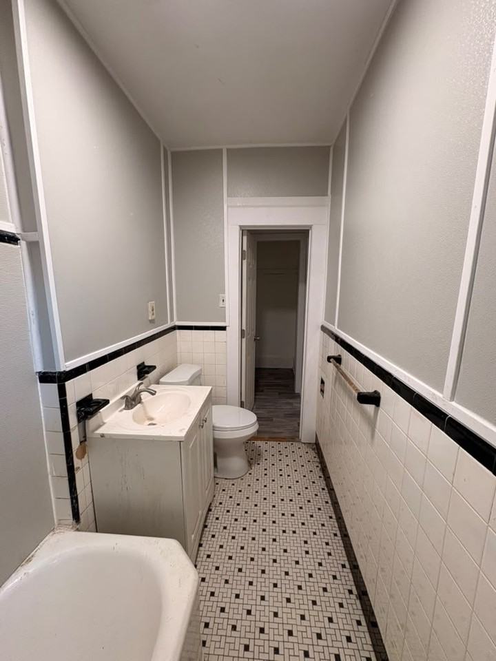 58 Noxon St #4 - Photo 2 of 13