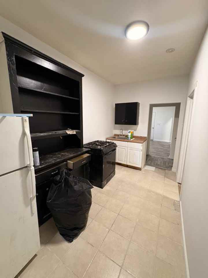 58 Noxon St #4 - Photo 3 of 13