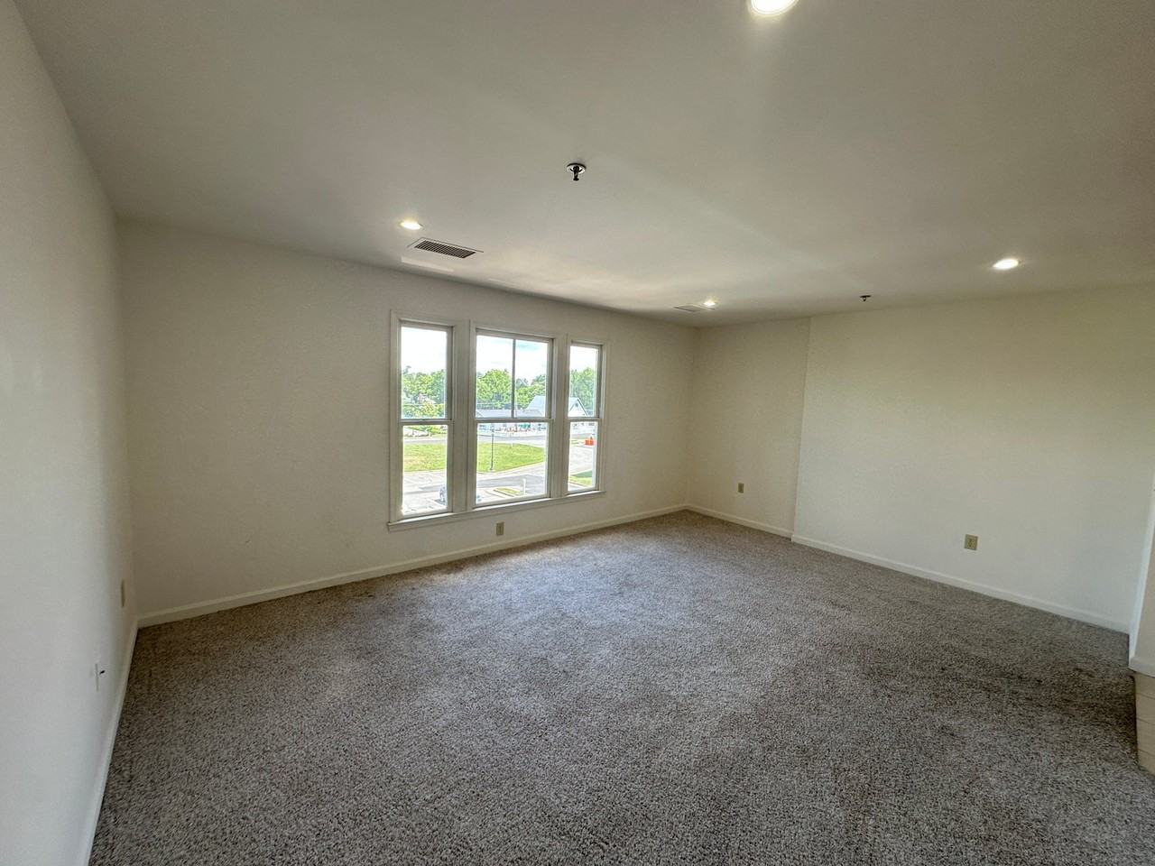 15111 Washington St #321 - Photo 7 of 12
