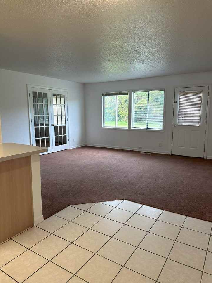36043 Beale Ct #2 - Photo 3 of 12