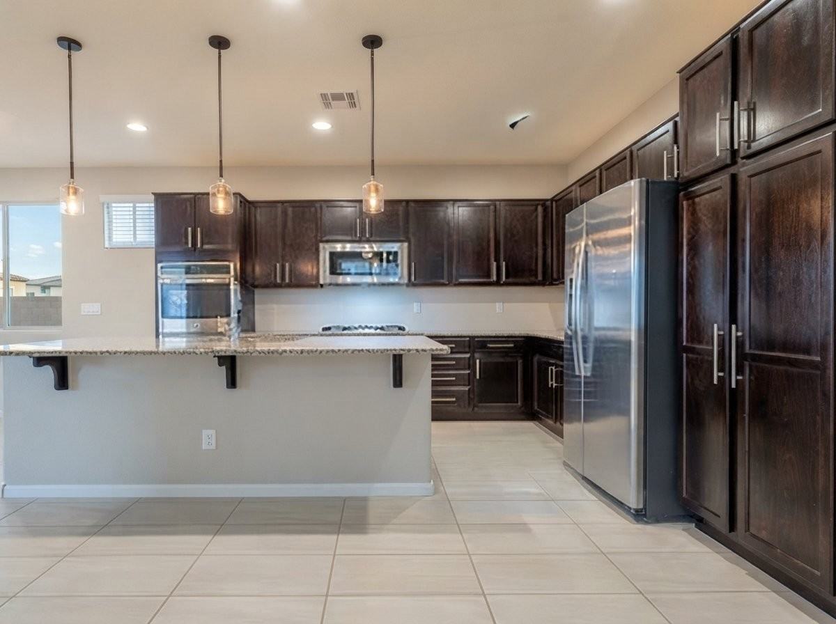 3885 E Stiles Ln - Photo 2 of 20
