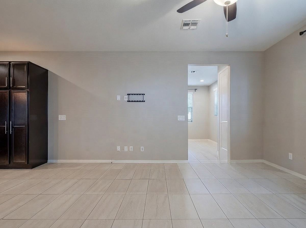 3885 E Stiles Ln - Photo 7 of 20