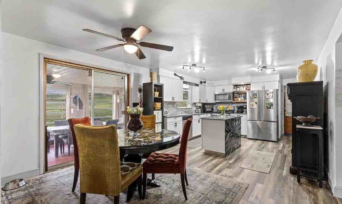 1750 Oakley Dr - Photo 7 of 20