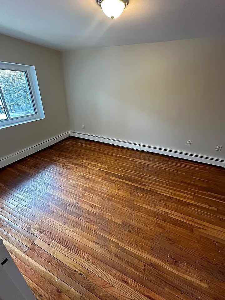 327 Roseville Ave #B3 - Photo 3 of 6