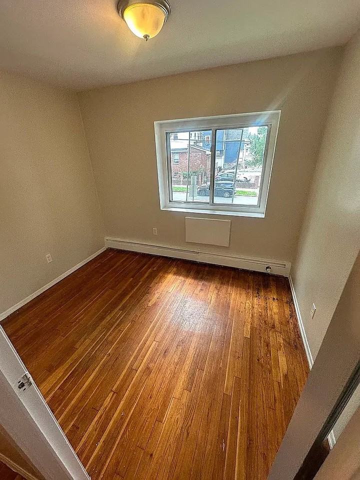 327 Roseville Ave #B3 - Photo 5 of 6