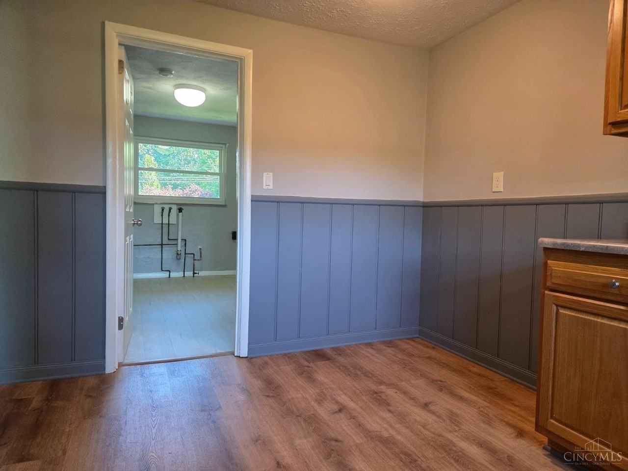1195 Linda Ln - Photo 4 of 14